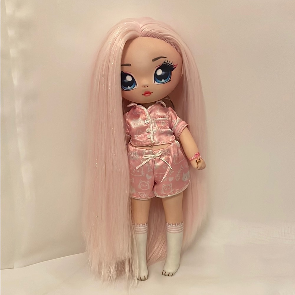 Na! Na! Na! Surprise Mila Rose